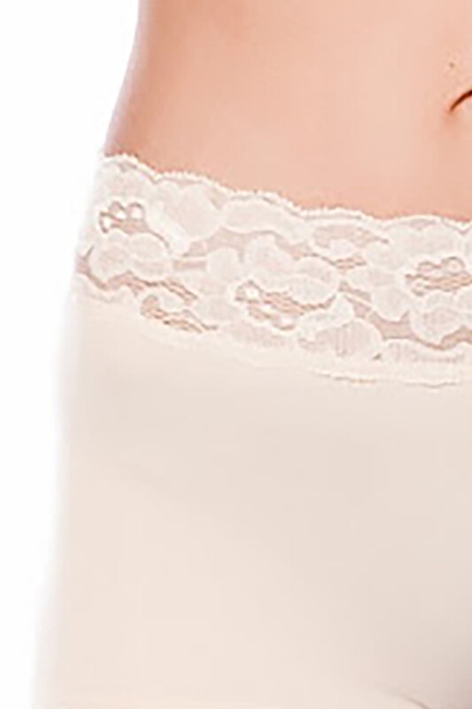 Beyaz Dikişsiz Ağlı Dantelli Şort Külot - NBB