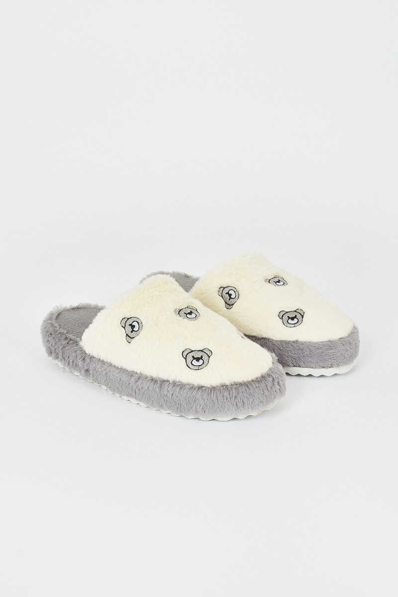 Gri Ayıcıklı Kapalı Ev Terliği - 1