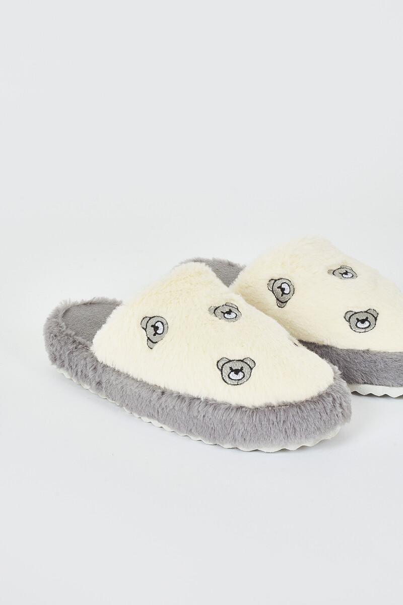 Gri Ayıcıklı Kapalı Ev Terliği - 2