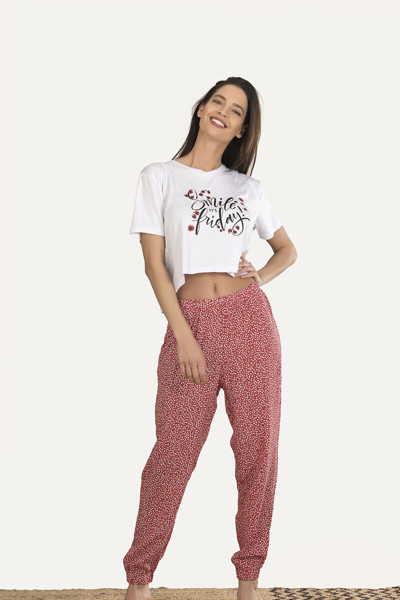 Kırmızı Çiçek Desenli Pijama Takımı - 2