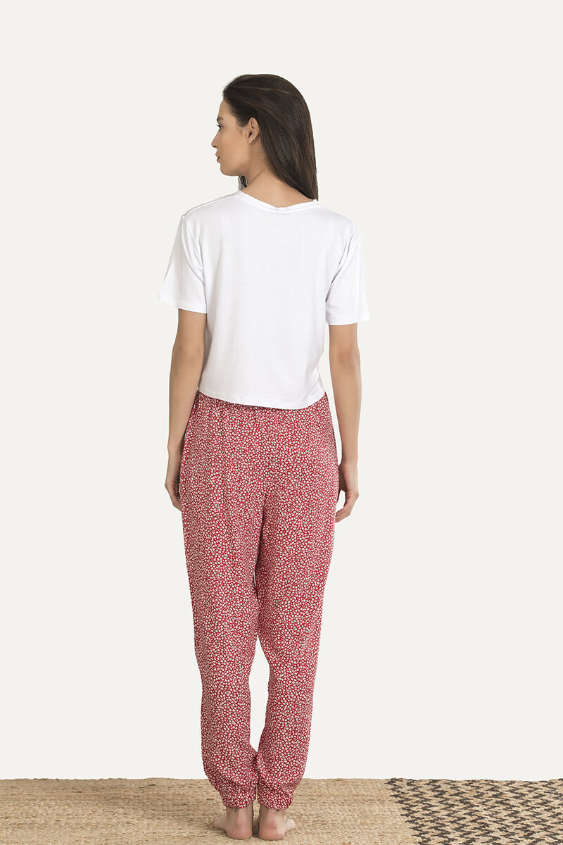 Kırmızı Çiçek Desenli Pijama Takımı - 5