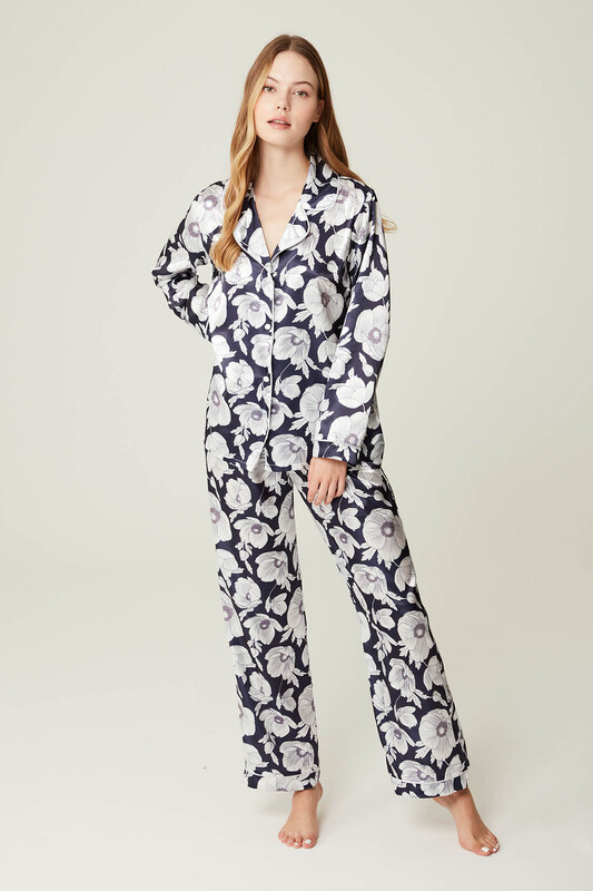 Lacivert Beyaz Saten Desenli Pijama Takımı - Thumbnail