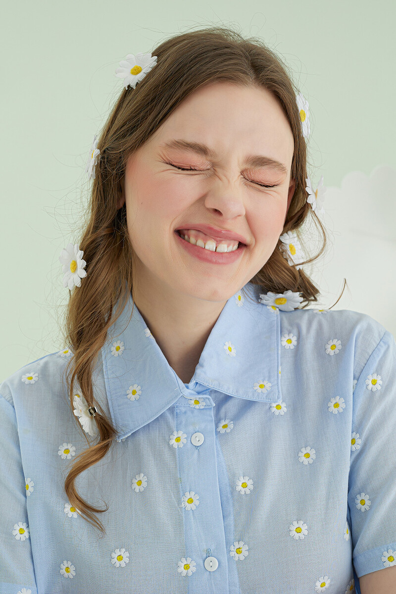 Mavi Papatyalı Önden Düğmeli Pijama Takımı - 3