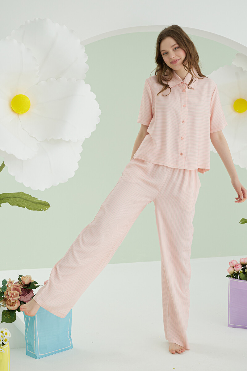 Pembe Çizgili Önden Düğmeli Pijama Takımı - 1