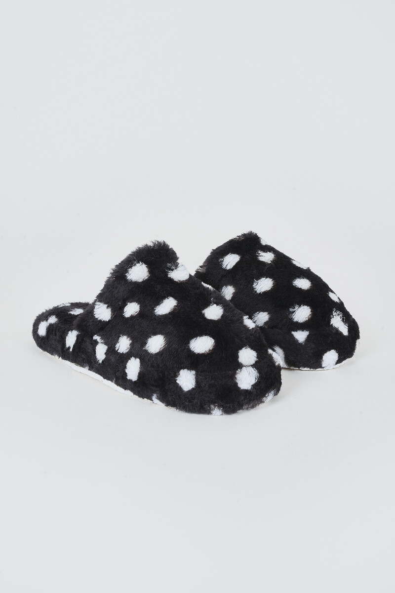 Siyah Puantiyeli Ev Terliği - 1