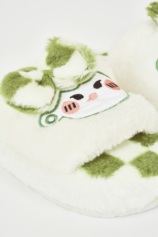 Yeşil Kare Pofuduk Ev Terliği - NBB